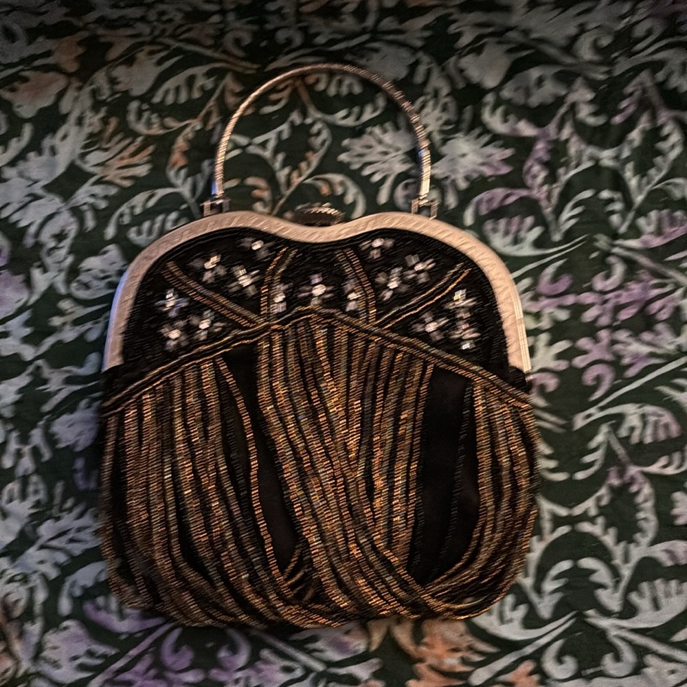 Elegant Black and Gold Beaded Evening Bag - Picture 2 of 3